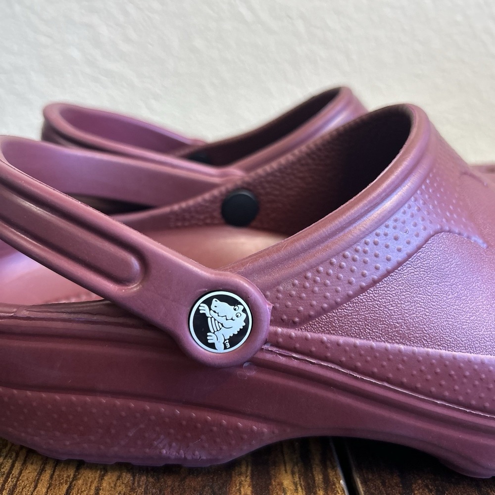 Crocs Classic Clogs Maroon Burgundy Unisex Size XL Men's 10/11 Women's 12/14 - Picture 4 of 10